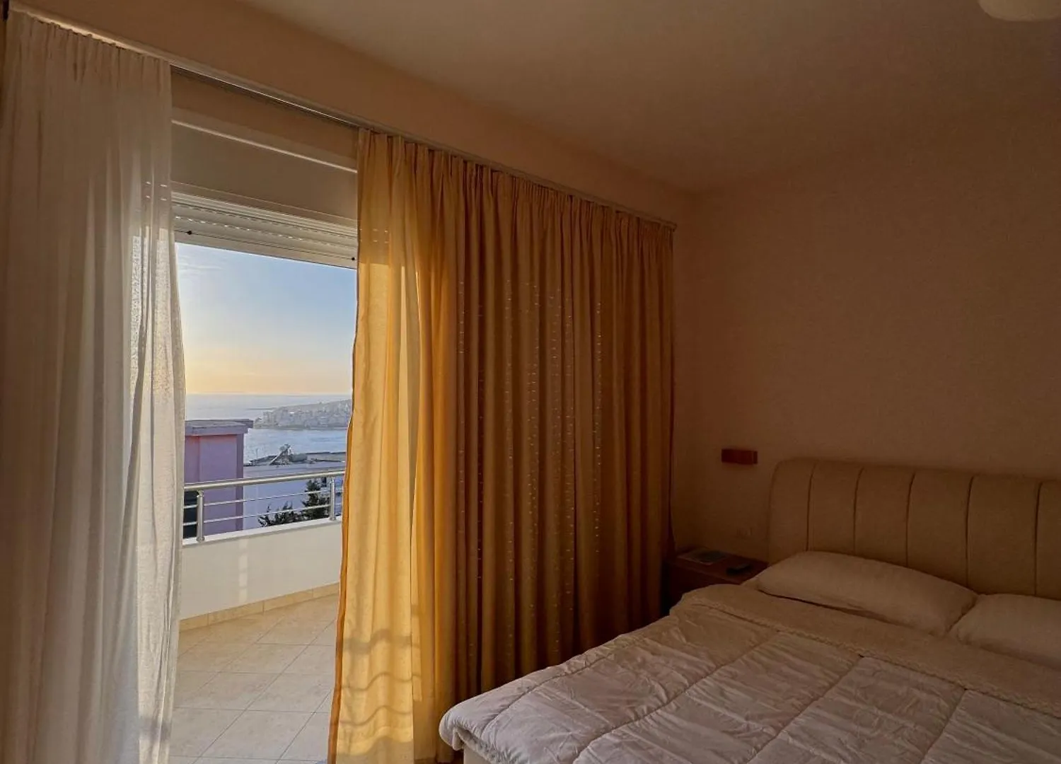 Villa Majola Sarandë 0*,