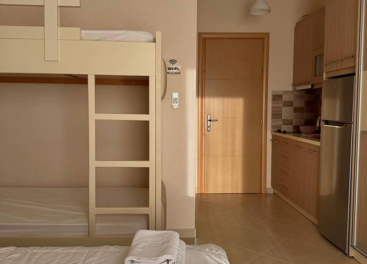 Vila Majola Sarande 0*,  Albania